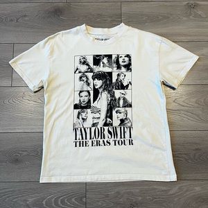 Taylor Swift The Eras Tour Beige T-Shirt Size Medium